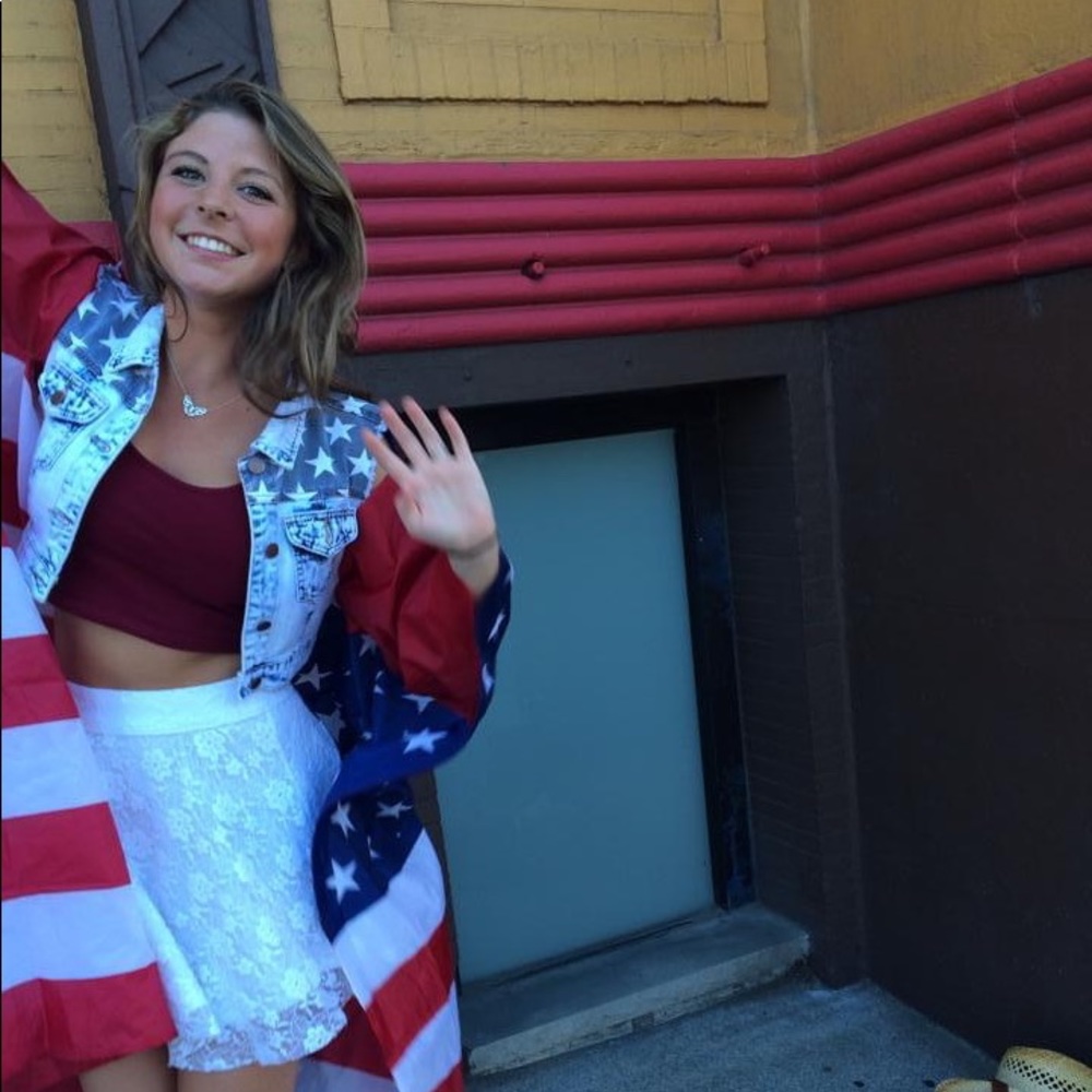 Meet your Posher, Kyra